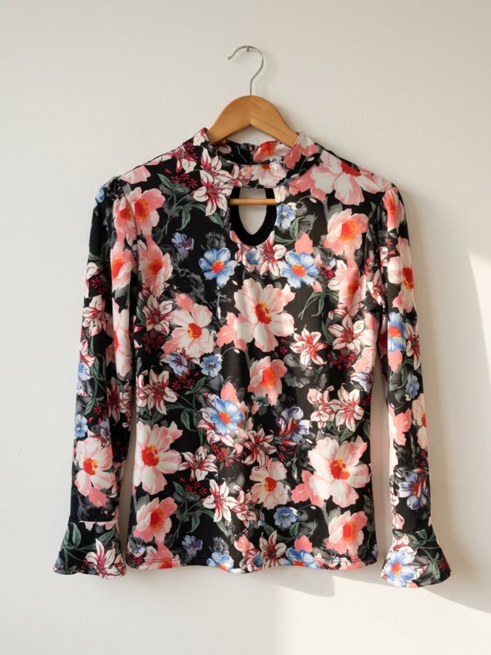 Women's top (Pack of 2 Different Tops)